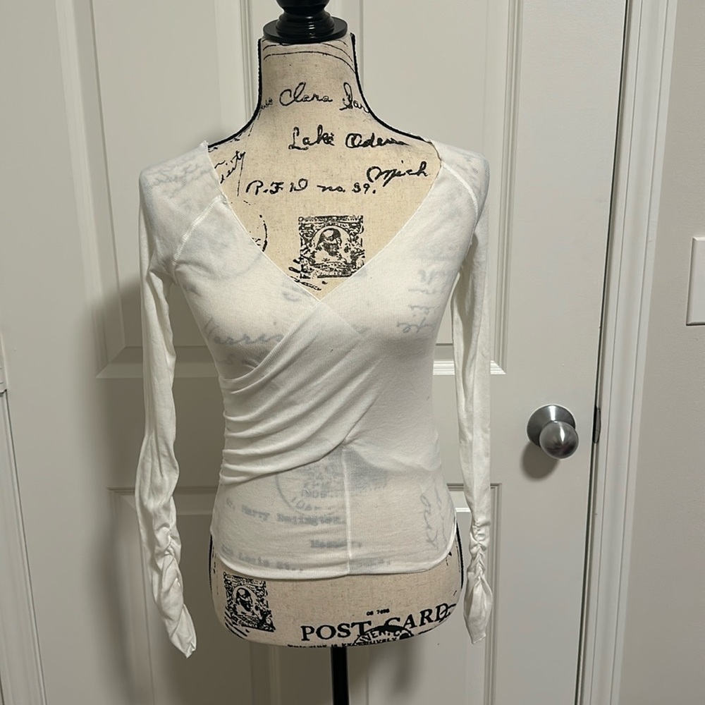 NWT Intimately Free People | Long sleeve vneck top